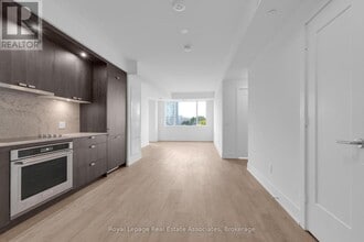 Building Photo - 259 The Kingsway