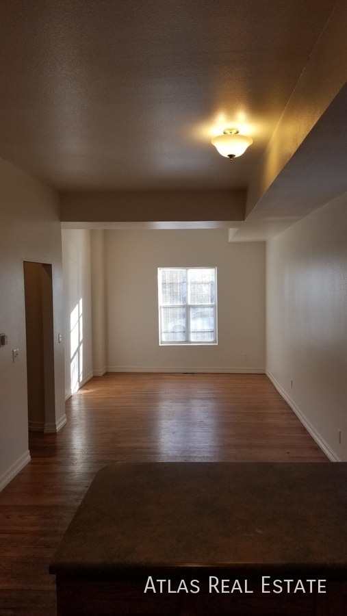 Building Photo - 2225 W 31st Ave