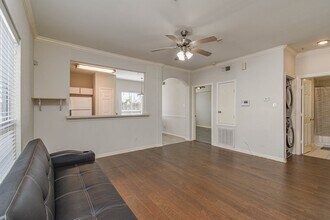 Building Photo - 6289 Wilcrest Dr