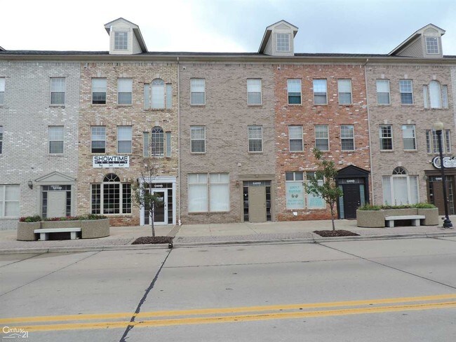 Building Photo - 14092 Lakeside Blvd N