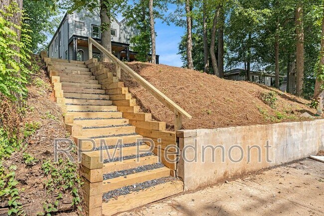 Foto del edificio - 1081 Hill St SE