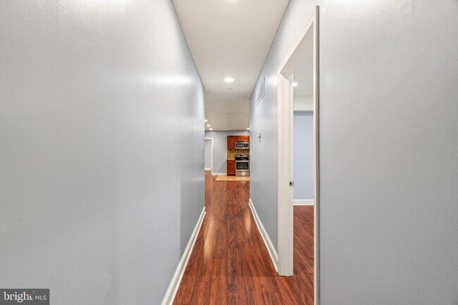 Building Photo - 1419 N 17th St