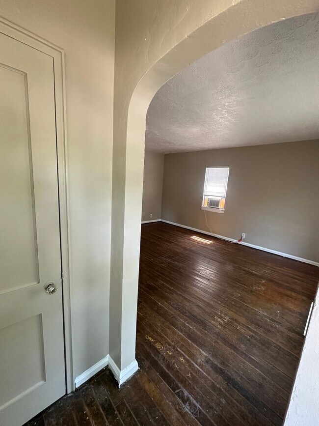 Foto del edificio - 3481 Hillside Ave