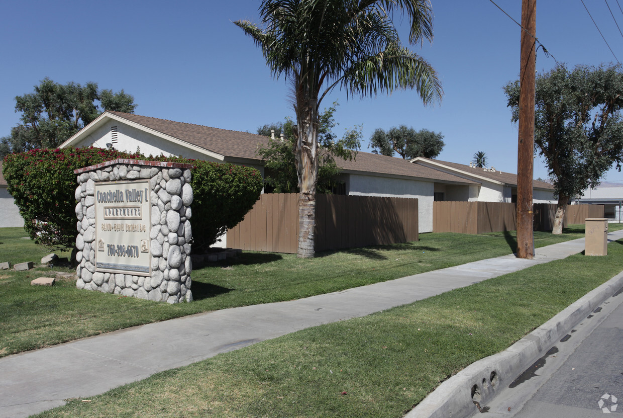 Foto del edificio - Coachella Valley I Apartments