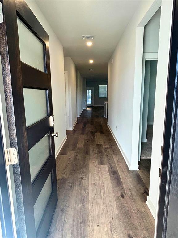 Building Photo - 2423 Ekvall Dr