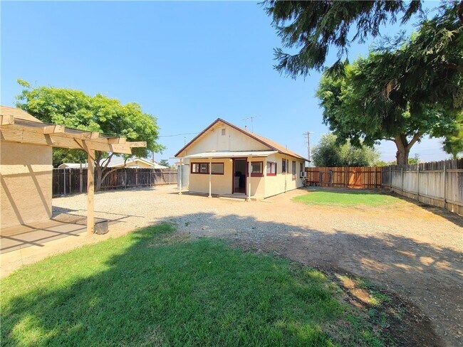 Foto del edificio - 34349 County Line Rd