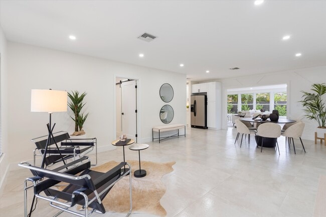 Photo - 1341 SW 10th St House