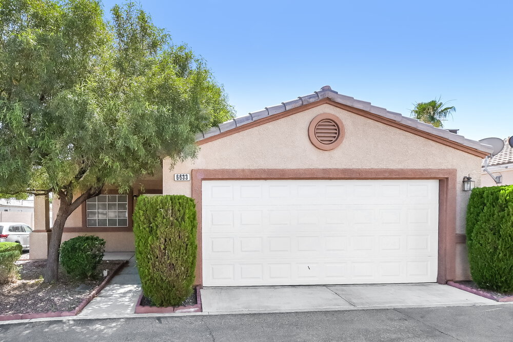 Foto principal - 6633 Diamond Care Dr