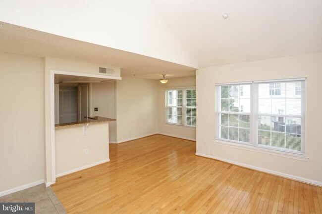 Building Photo - 14225 Bowsprit Ln