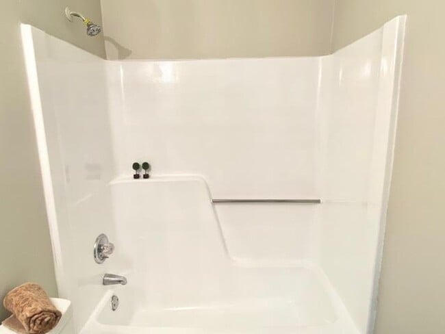 Photo - 454 Lexington Dr Apartment