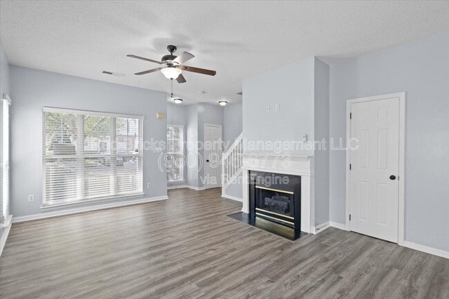 Building Photo - 6443 Mallard View Ln