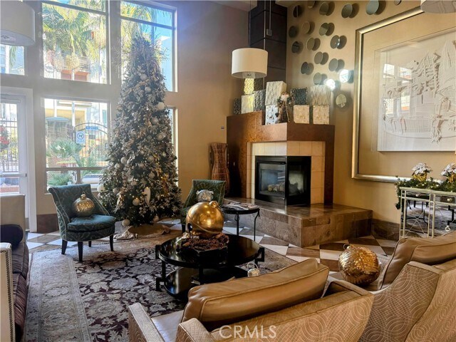 Building Photo - 100 S Alameda St