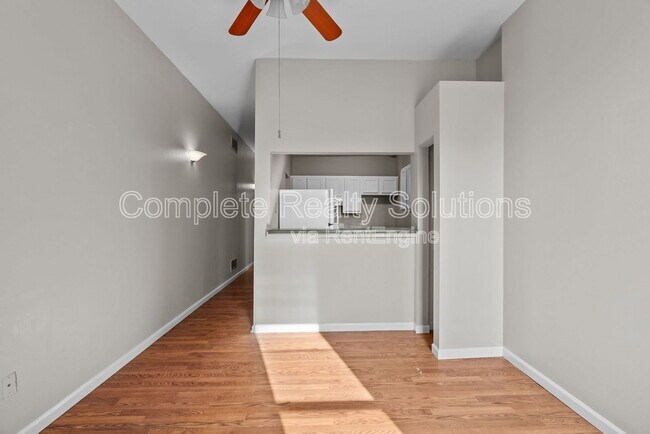 Foto del edificio - 3021 Iowa Ave