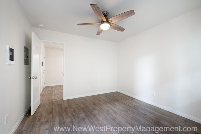 Building Photo - Upgraded Sherman Heights 1 Bedroom, Availa...