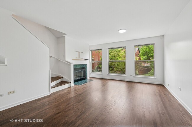 Foto del edificio - 1487 N Clybourn Ave
