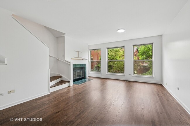 Building Photo - 1487 N Clybourn Ave