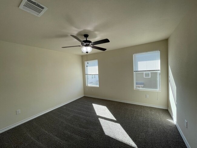 Foto del edificio - Town home for rent