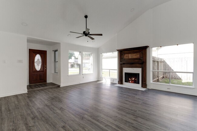 Building Photo - 18326 Autumn Trails Ln