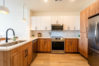 Building Photo - St Mary's & Elmira Flats