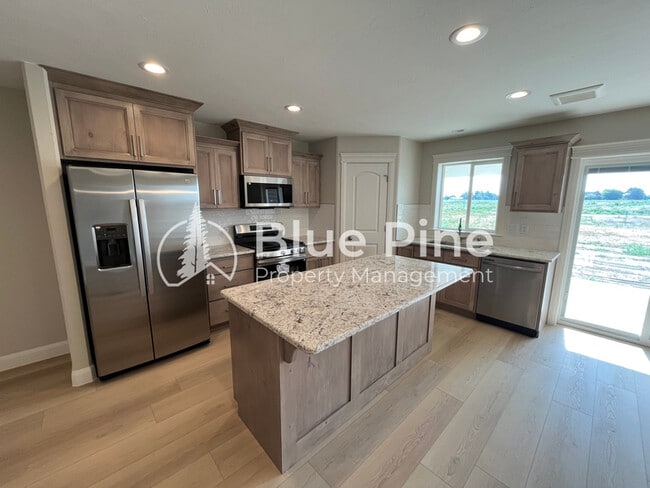 Building Photo - 6360 Ender Ln