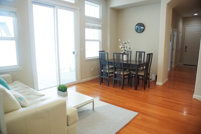 Building Photo - 229 Rayos Del Sol Dr