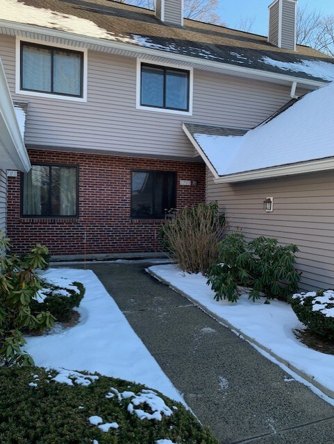 Foto del edificio - 2703 Mill Pond Dr