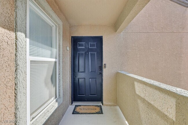 Building Photo - 555 E Silverado Ranch Blvd