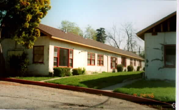 Primary Photo - 26833 Hillview St