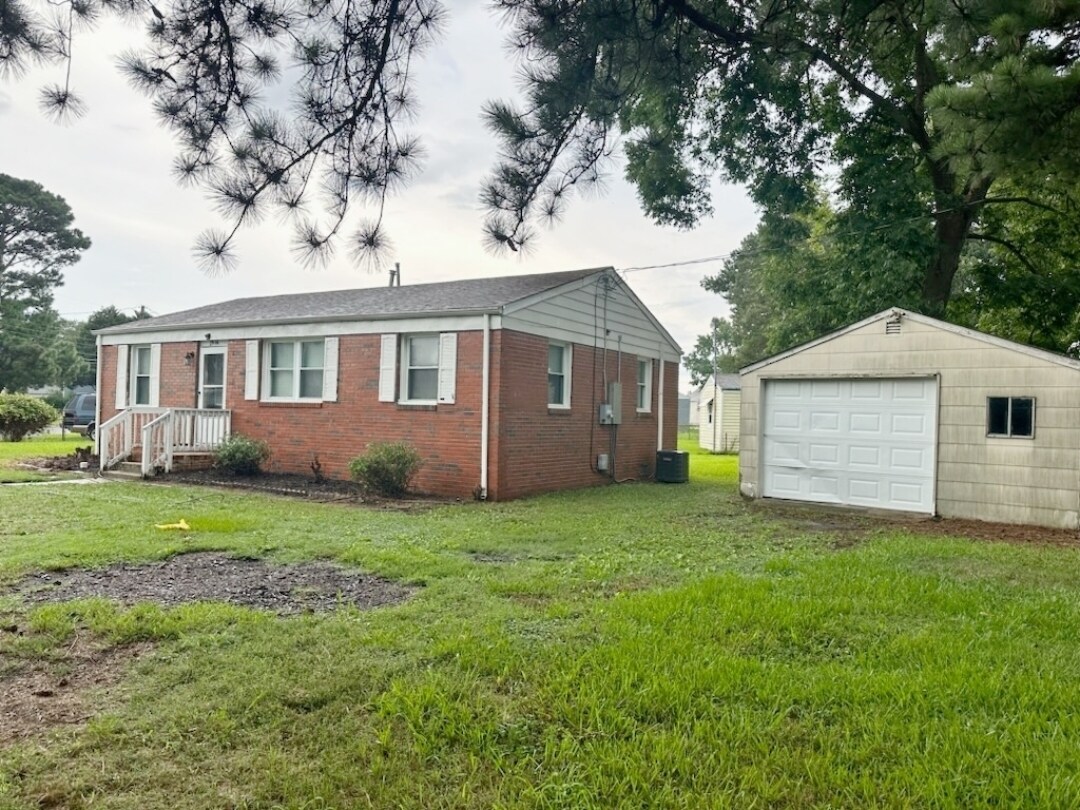 2916 Berkley Ave, Chesapeake, VA 23325 House Rental in Chesapeake, VA