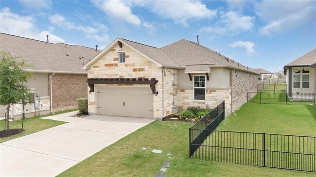 Building Photo - 746 Faith Dr
