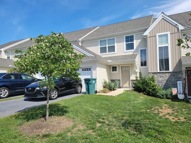 Building Photo - 50 Rollins Ln