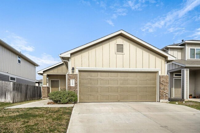 Building Photo - 12104 Tolson Dr