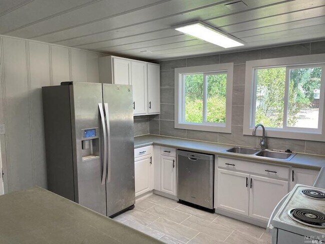 Building Photo - 5773 Melita Rd