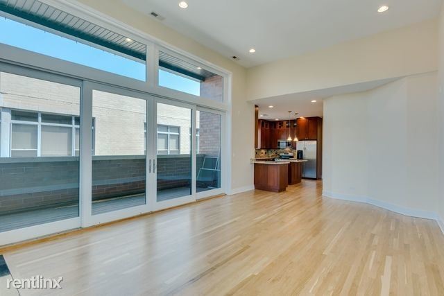 Foto del edificio - 2143 N Damen Ave.