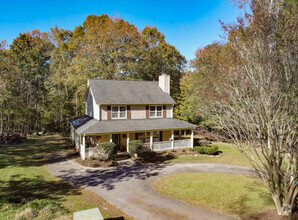 Building Photo - 110 S Pinepoint Dr