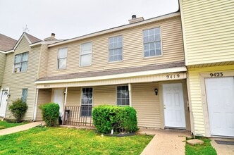 Building Photo - 9419 Olde Towne Row