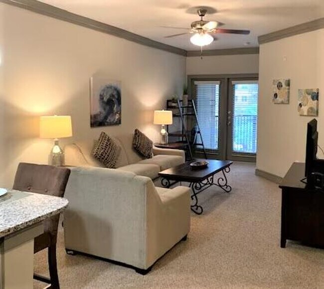 Foto del edificio - 50 Venue Wy