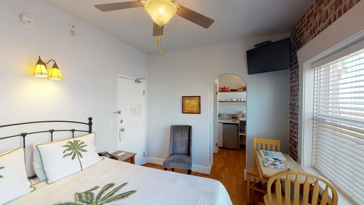 Photo - Boardwalk Flats - Ocean Front Studios Apartments