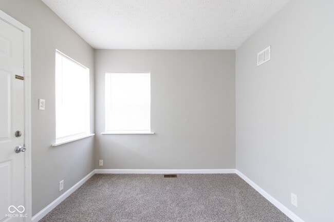 Foto del edificio - 61 S 3rd Ave