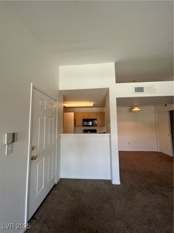 Building Photo - 950 Seven Hills Dr