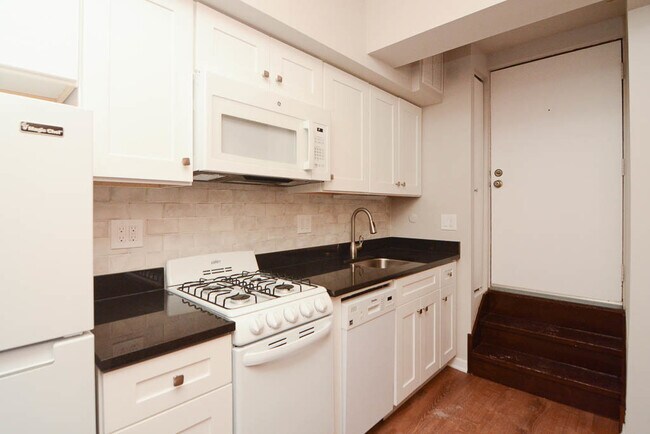 Foto del edificio - 4878 N Magnolia Ave