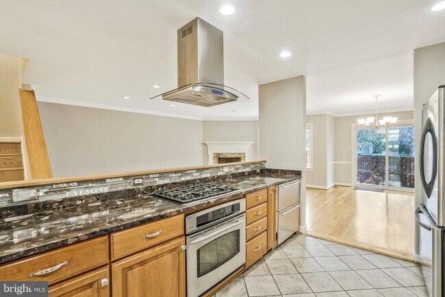 Foto del edificio - 6366 Brampton Ct