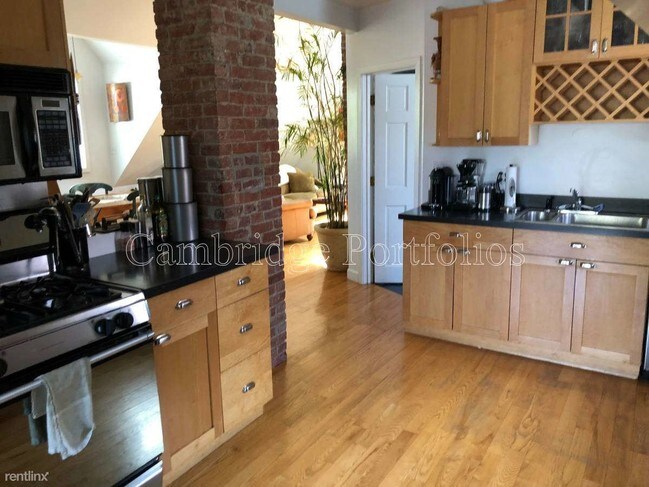 Building Photo - 1 br, 1 bath Apartment - 79 Park Ave