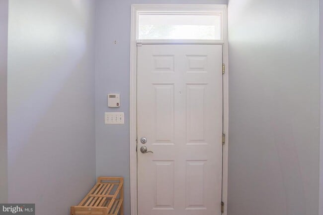 Building Photo - 111 N Bethel St