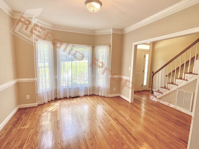 Foto del edificio - Great Location! 4 Bedroom 2.5 Bath 2 Car G...