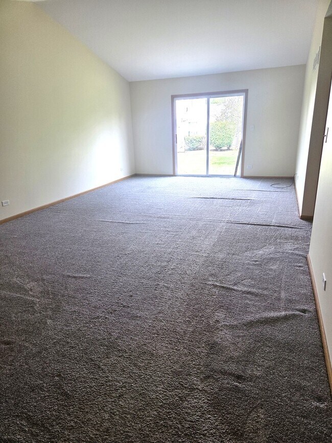 Foto del edificio - 460 Timber Dr