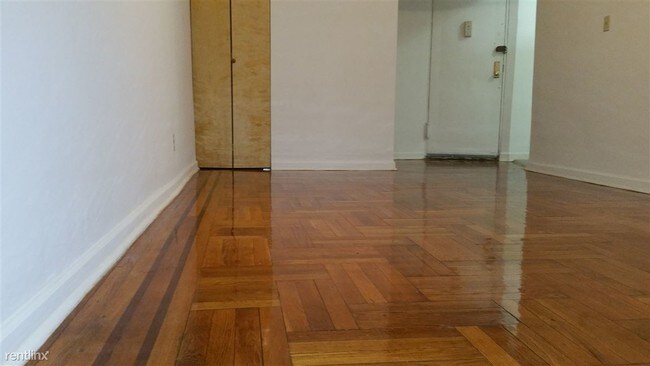 Building Photo - 308 Lefferts Ave