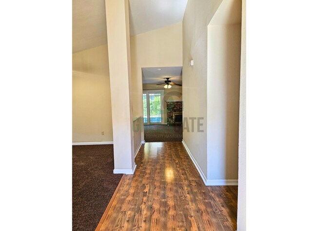 Building Photo - Single-Family Modesto Home Available! - 39...
