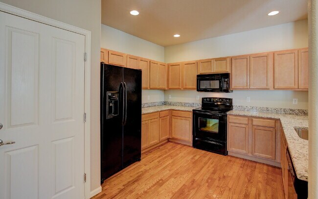 Foto del edificio - Granite Kitchen, Central AC, Oversized Gar...