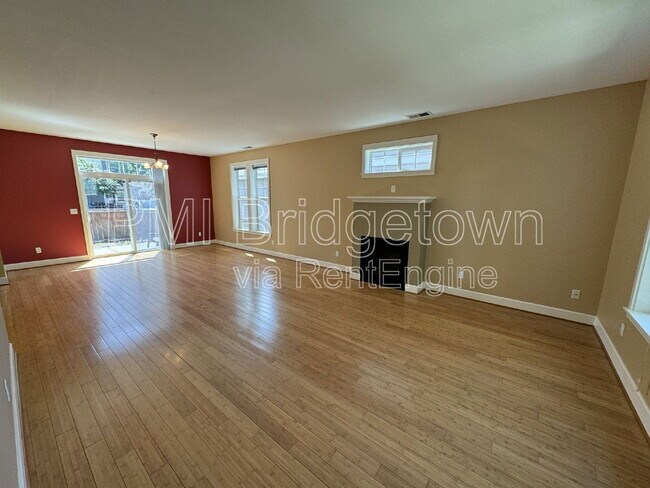 Building Photo - 4944 N Hudson St